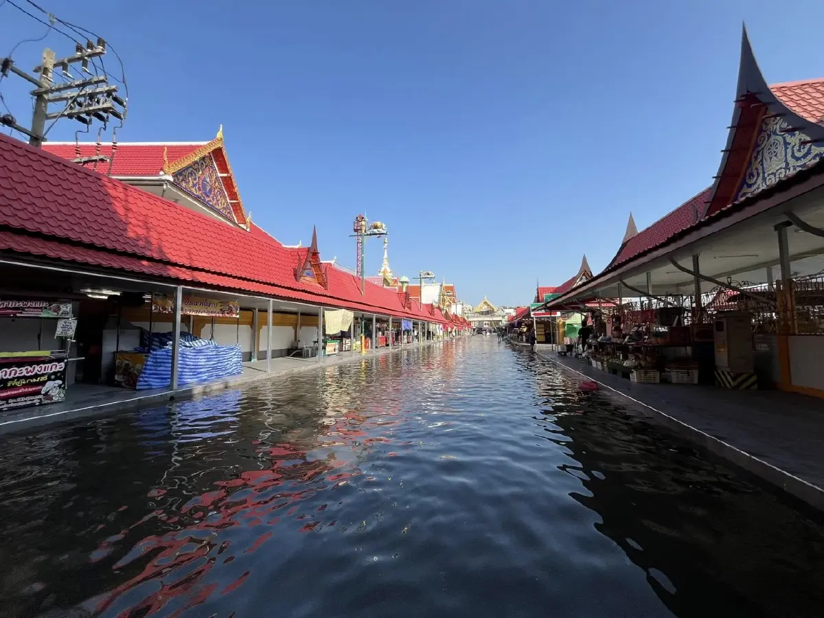 เช็กเส้นทาง น้ำทะเลหนุนสูง สมุทรสงคราม น้ำท่วมกลางเมืองแม่กลอง