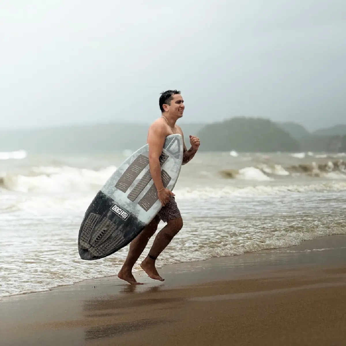 'สกิมบอร์ด' (Skimboard) ปักหมุดไทย จากกีฬาหน้าหาด สู่ 'อีเวนต์' ระดับเอเชีย