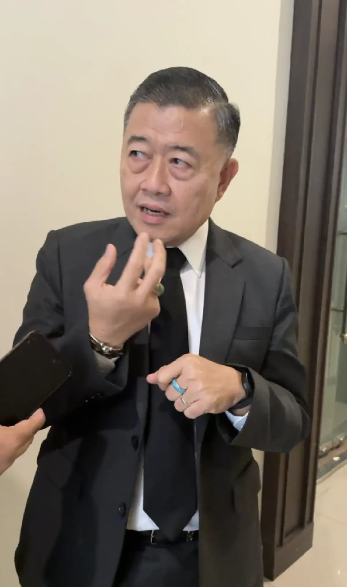 เกษตรฯ หนุน ทำเนย ชีส หลังเกษตรกรเทนมทิ้ง เหตุผู้ประกอบการบิดรับซื้อ