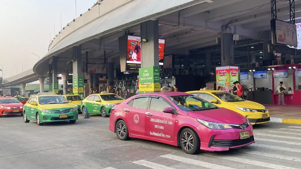 แห่กลับกรุง! บขส. คาดเดินทางวันละ 1 แสนคน จัด Shuttle Bus บริการฟรี 4-5 ม.ค. 69