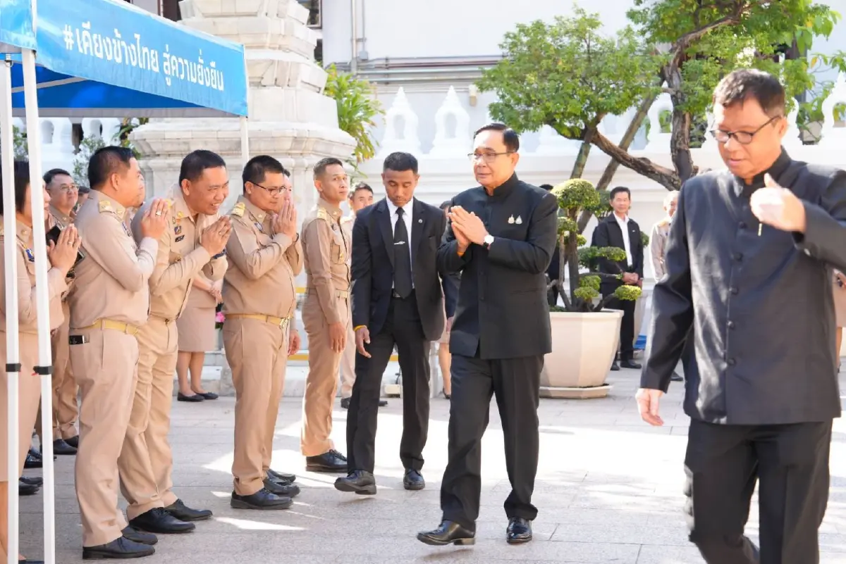 'พล.อ.ประยุทธ์ ' ให้กำลังใจ 'อนุทิน'แก้ปัญหาชายแดน ย้ำให้อดทน