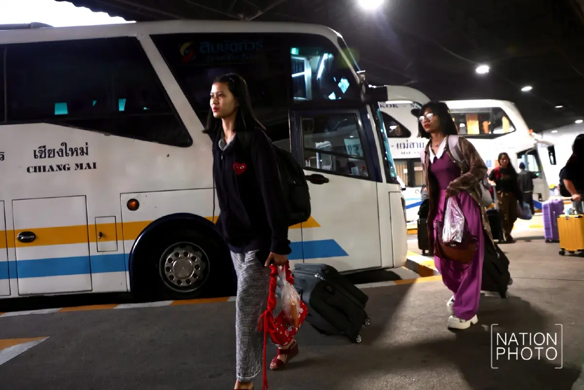 คนเยอะ หมอชิต 2 ประชาชนแห่กลับเข้ากรุงเทพ หลังกลับบ้านปีใหม่ 2569