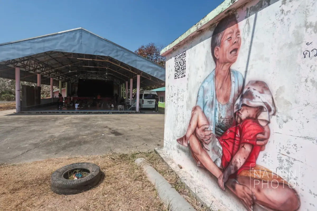 ตบหน้าด้วยความจริง! ตอบโต้ทางศิลปะ 'ย่าอุ้มหลาน - 46 ทหารกล้า'