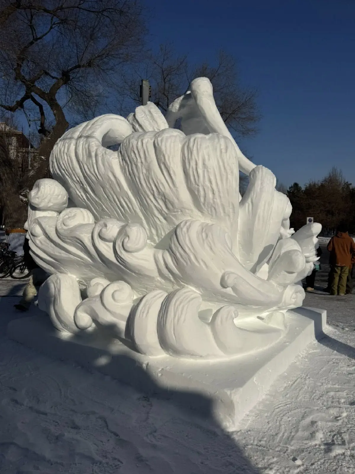 เด็กไทย ผงาดคว้าแชมป์โลก แกะสลักหิมะ 2026 โชว์ ปลากัด - เทพีแห่งน้ำ