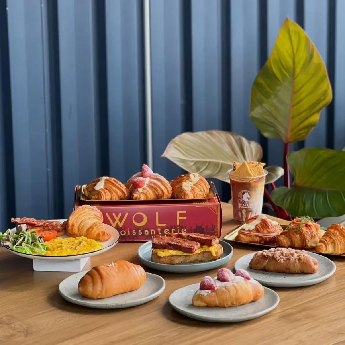 ‘Wolf’ วูฟต์ครัวซองต์ ขนมรูปพระจันทร์เสี้ยวที่มาก่อนกาล