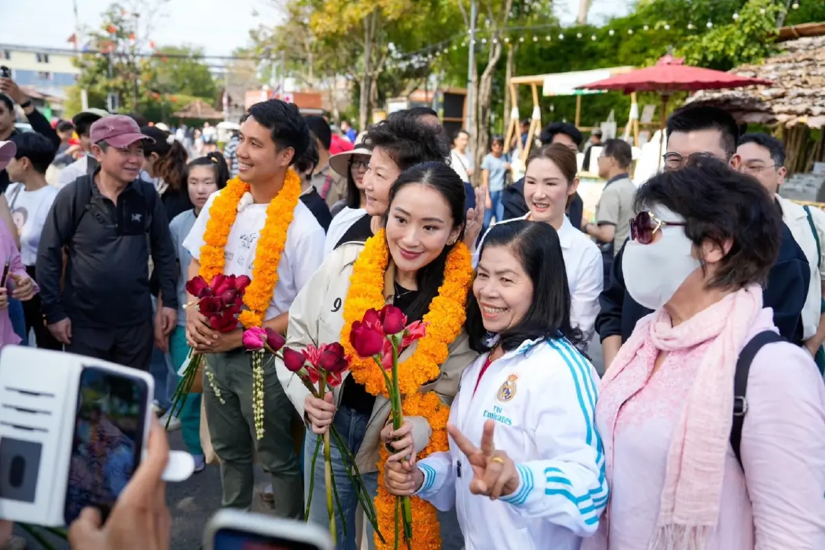 'แพทองธาร' ไปเชียงใหม่ ลุย 'จริงใจมาร์เก็ต' ช่วยเพื่อไทยหาเสียง