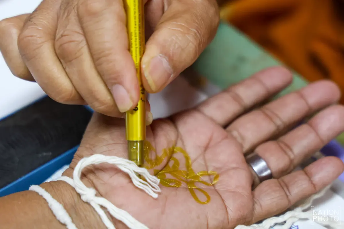 ปีใหม่ 2569 แห่แก้เคล็ด นอนโลงศพ ตายแล้วเกิดใหม่ ล้างซวย เสริมดวง