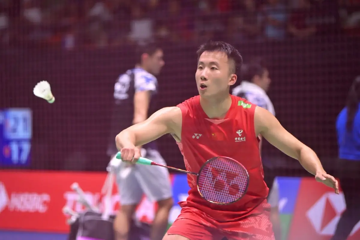 'วิว กุลวุฒิ ชนะ ลู่ กวางซู' 2 เกมรวด ผงาดเข้ารอบ 8 คน India Open 2026