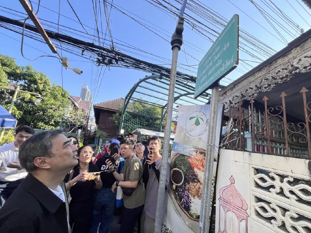 'อภิสิทธิ์' หวังฟื้นธง 'ปชป.' ในถิ่นเก่า ปลื้ม คนกทม. รอการกลับมา