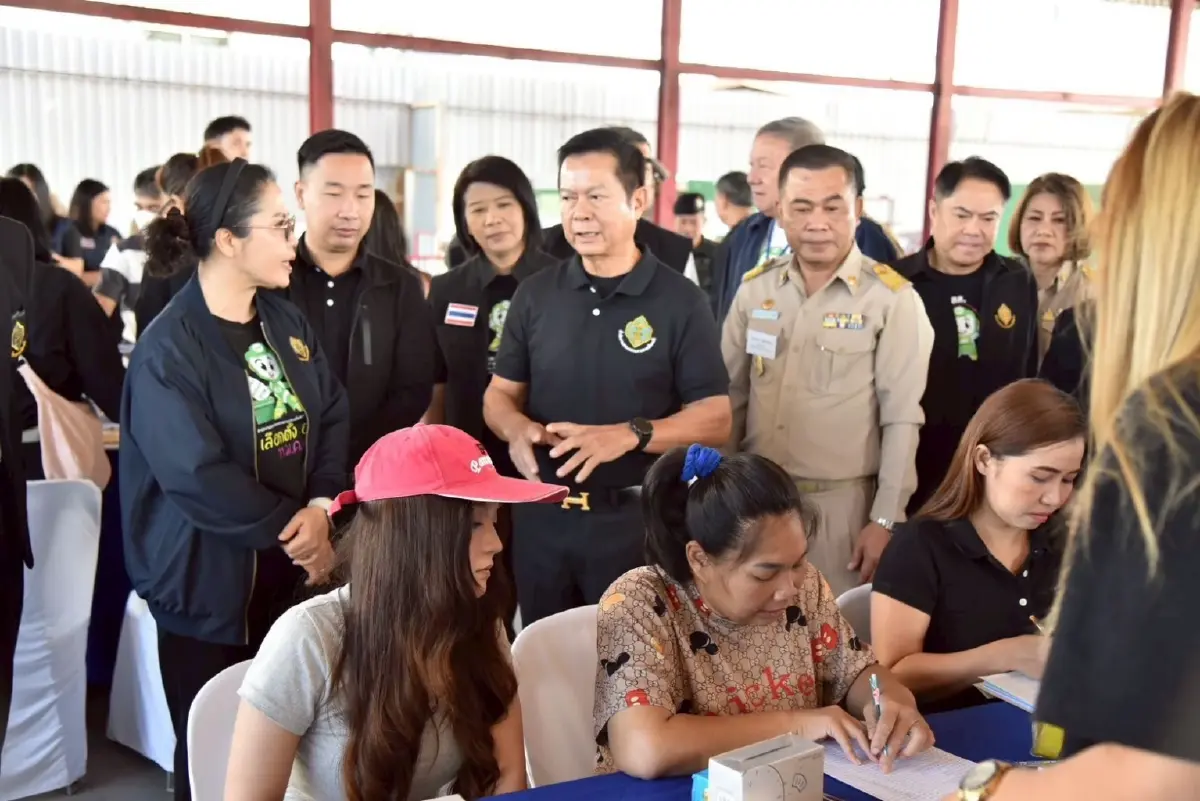 ปธ.กกต.ลุยสังเกตการณ์ ส่งมอบอุปกรณ์เลือกตั้ง อบต. ก่อนกา 11 ม.ค.