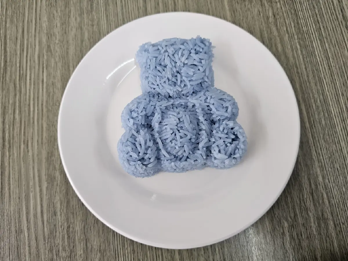 ‘เส้นหมี่ผัดกระเฉดกุ้ง’ ที่ ‘ร้านที.สพูน’ ซอยจุฬาฯ 50 รสชาติถูกใจ