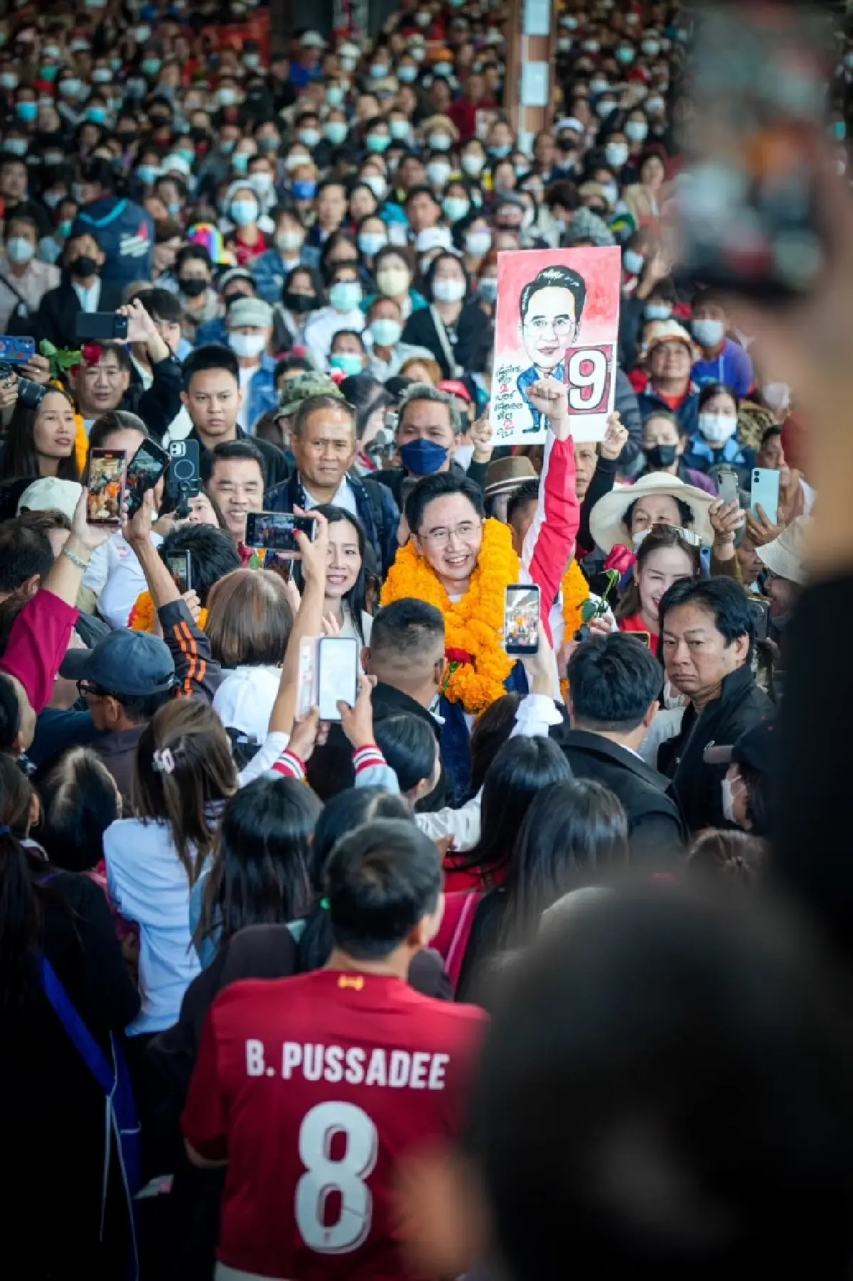 ‘ยศชนัน’ ปลุกเลือก ‘เพื่อไทย’ ยกลำพูน หนุนตนเองเป็นนายกฯ