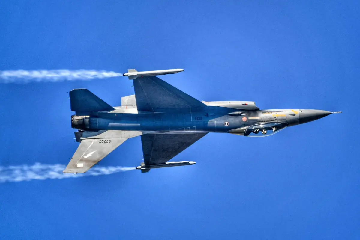 สะเทือนน่านฟ้า! ทัพอากาศ จัดเต็มวันเด็ก 69 ส่ง F-16 คำรามดอนเมือง