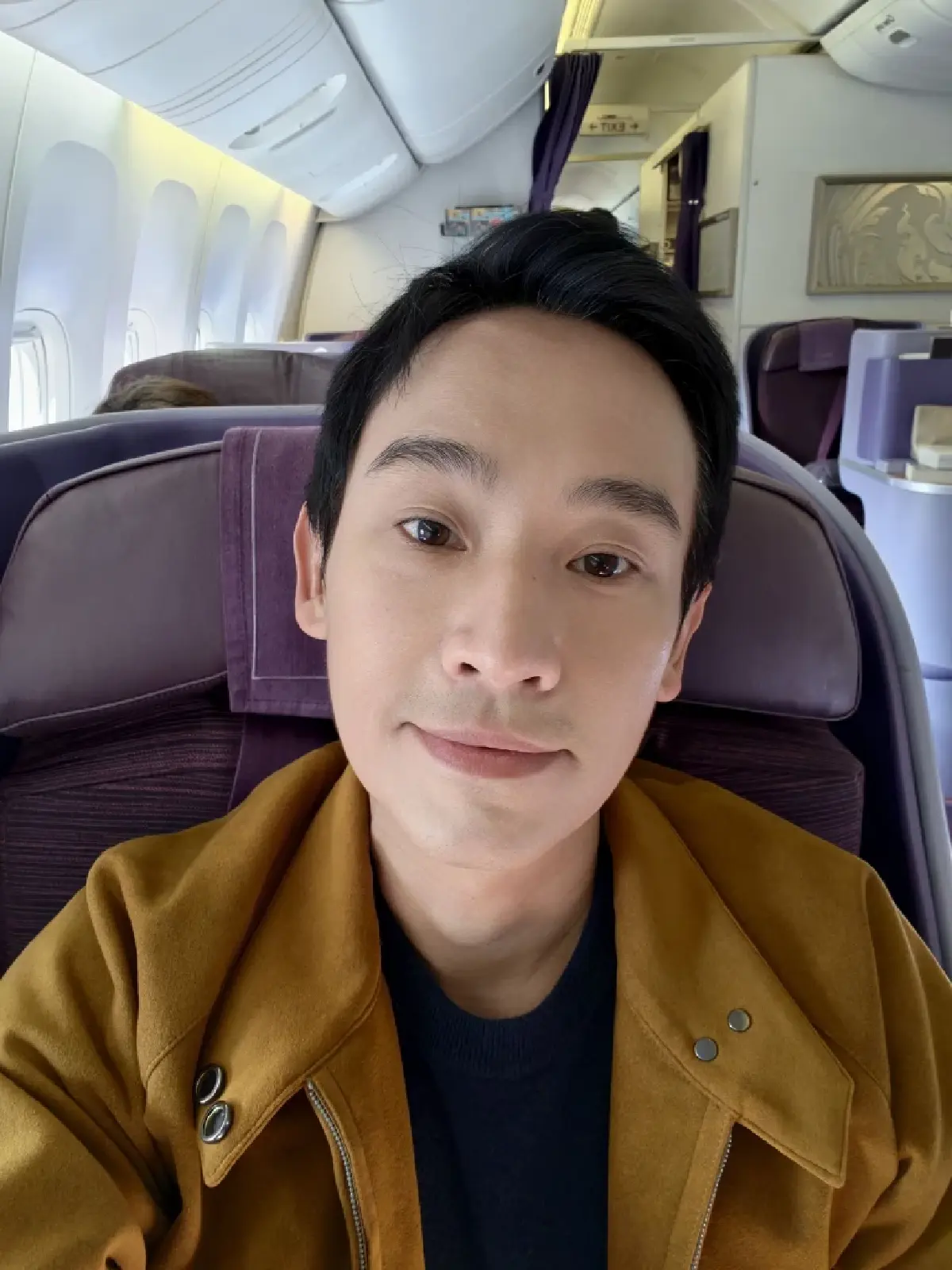 'พิธา' โพสต์นั่งเครื่องบิน คาดกลับไทย ขึ้นเวทีใหญ่ ปชน. 25 ม.ค.