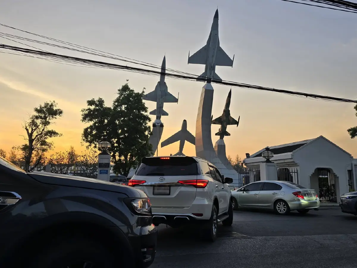 พหลโยธิน รถติด ผู้ปกครอง พาลูกหลาน เที่ยวงานวันเด็ก 69 กองทัพอากาศ