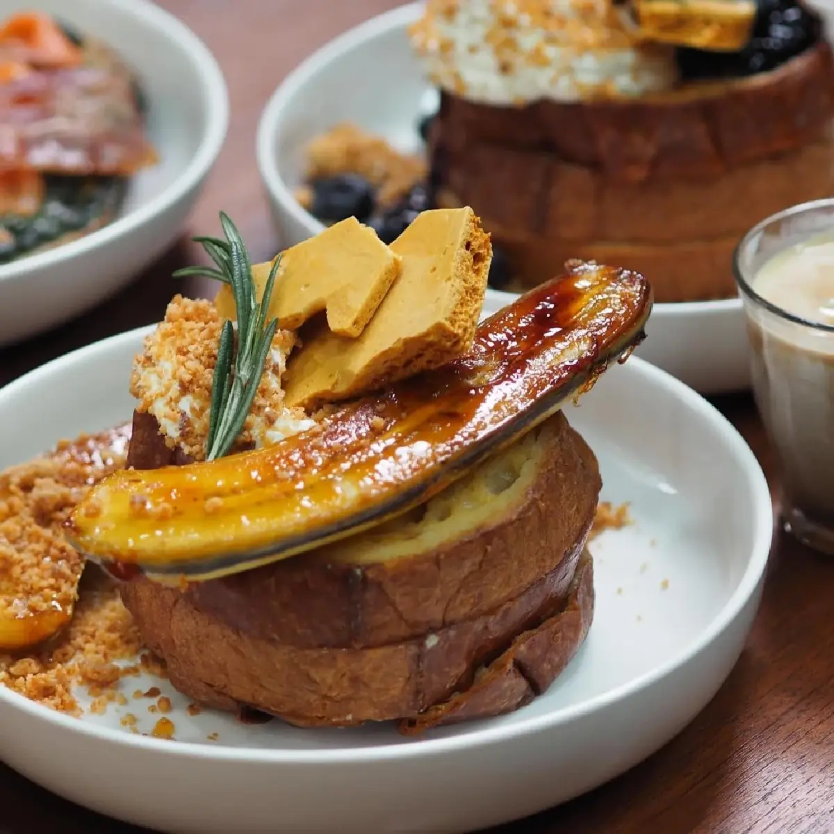 ‘Wolf’ วูฟต์ครัวซองต์ ขนมรูปพระจันทร์เสี้ยวที่มาก่อนกาล