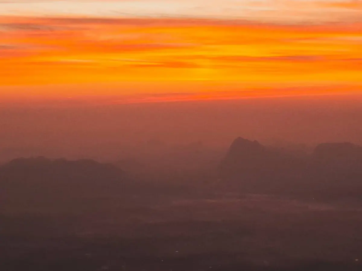 เที่ยวเลย หนาวมาก 'ภูกระดึง' แตะ 9 องศา ผานกแอ่น นทท.แห่พิชิตแสงแรก