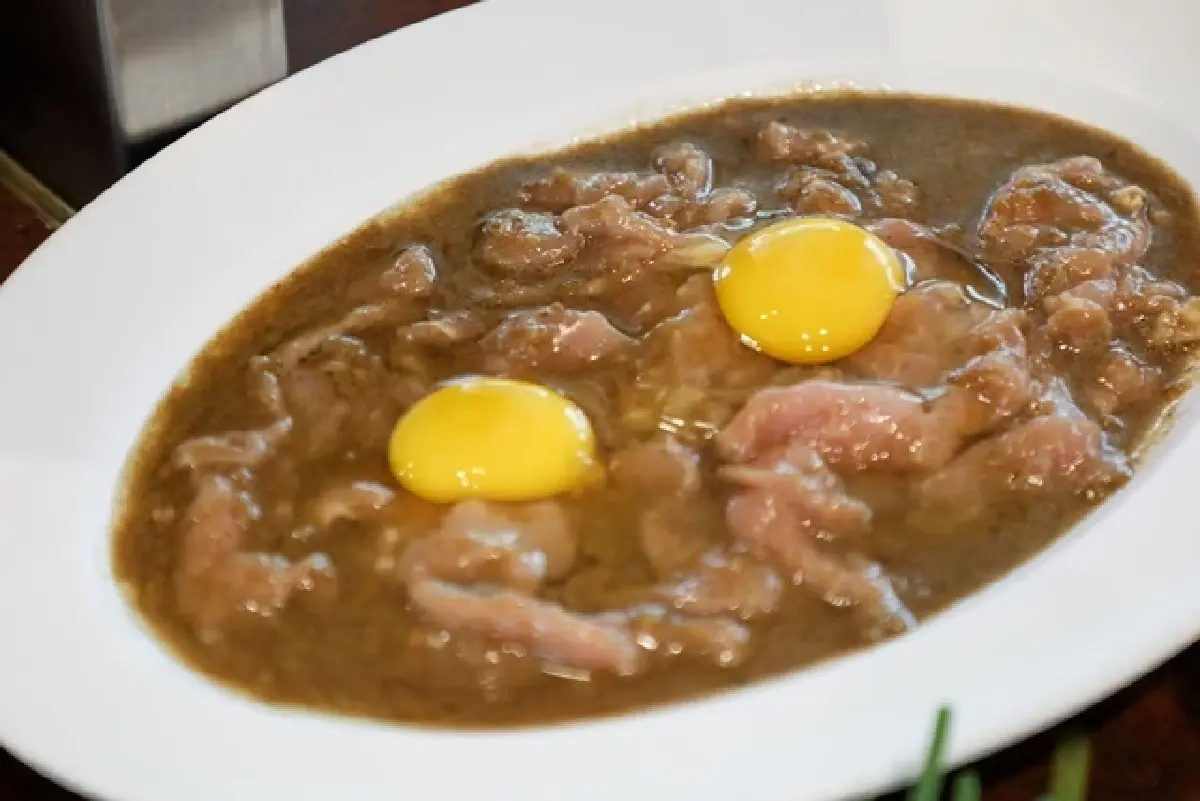 รวม 4 ร้านอร่อย ‘อาหารจีนไหหลำ’ ข้าวมันไก่ ขนมจีน และ สุกี้ไหหลำ