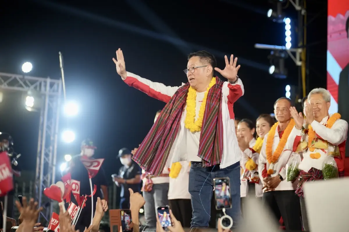 พท.ปราศรัยโคราชโชว์ไทม์ไลน์นโยบายทำทันที หาก ’ยศชนัน‘เป็นนายกฯ