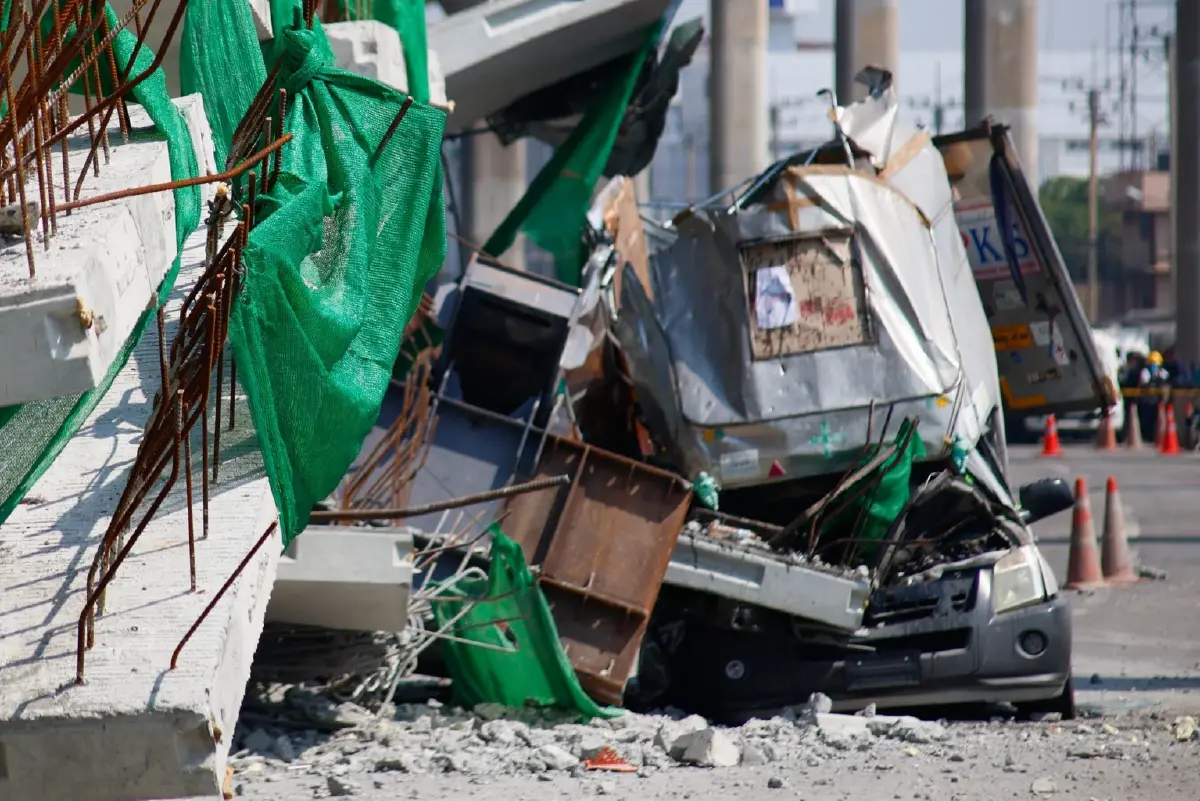 เครนถล่มพระราม 2 ล่าสุด ประมวลภาพโศกนาฏกรรมตายสลด