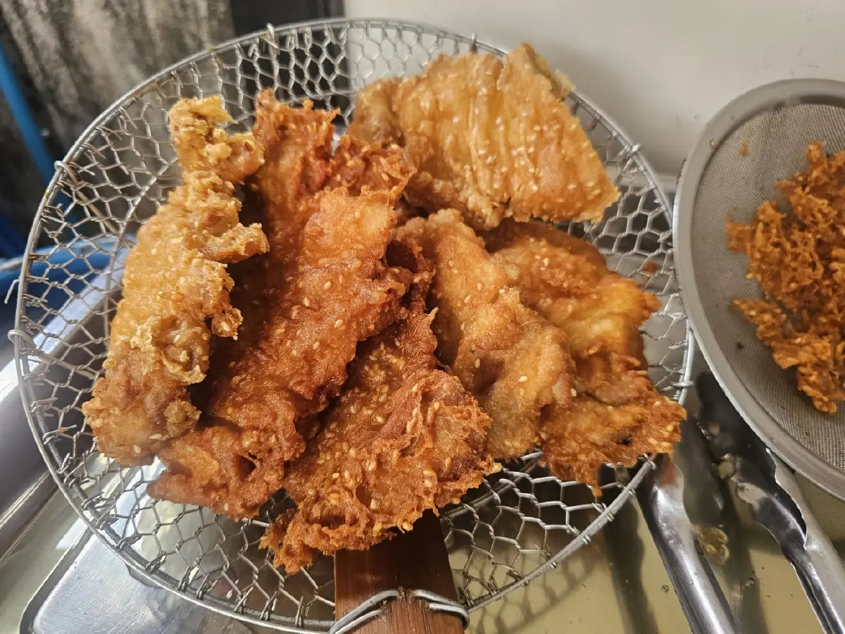 ‘โกวกอล์ฟ ข้าวมันไก่สิงคโปร์’ ข้าวนุ่ม หอม มัน 'น้ำจิ้มรสเด็ด'