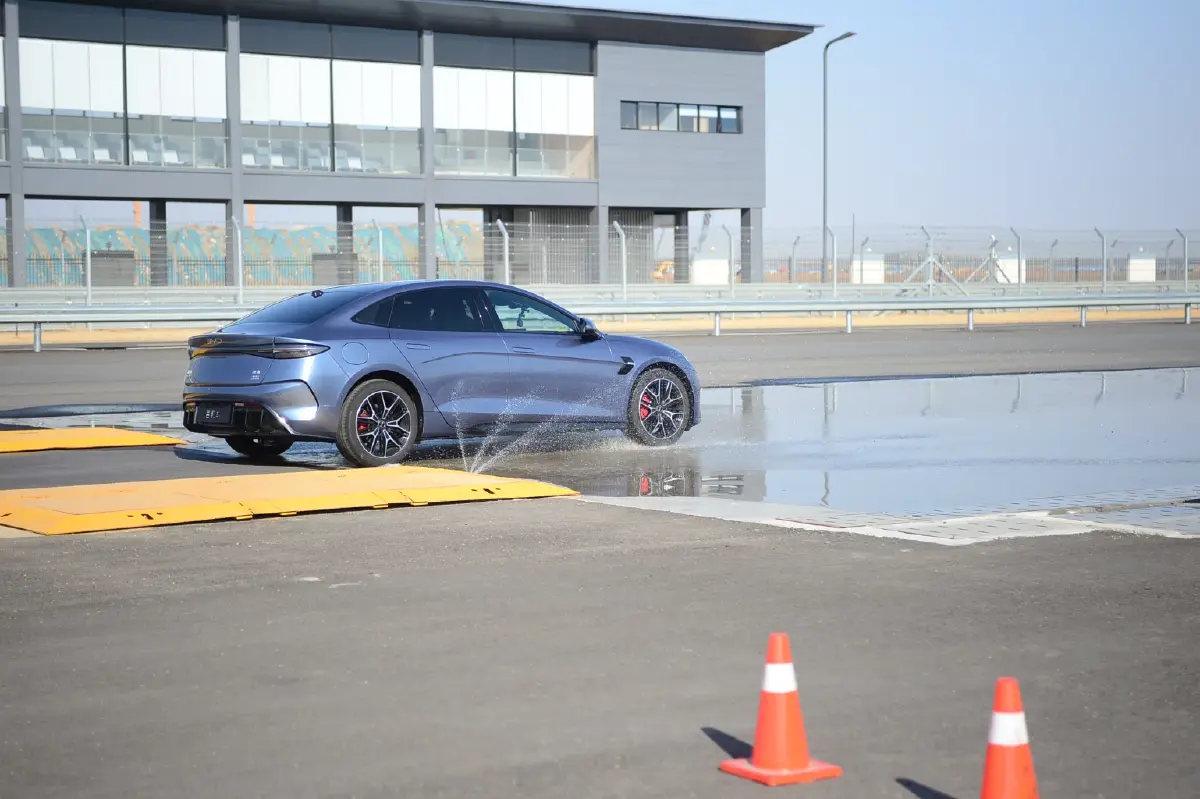 BYD Zhengzhou All-Terrain Circiut เป้าหมายมากกว่าสนามทดสอบ 