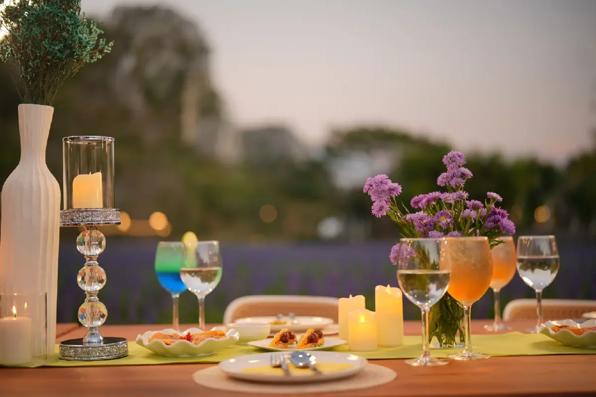 ชมพรมดอกไม้กลางหุบเขา 'ดอกบลูซัลเวีย' ที่ 'ทุ่งสิริสมัย'