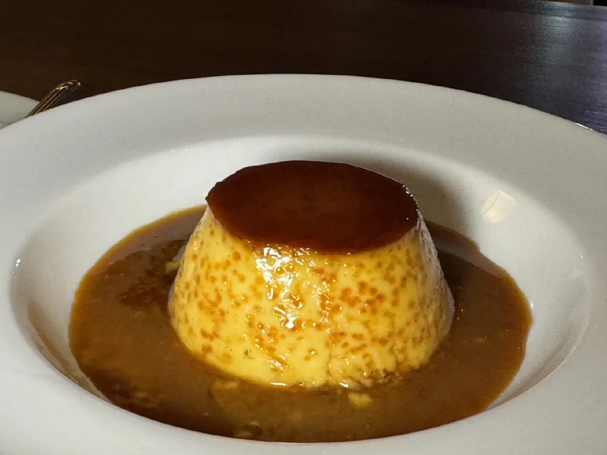 Quilombo สเต็กเฮาส์อาร์เจนตินาแท้ ในปราสาทหินกลางทองหล่อ