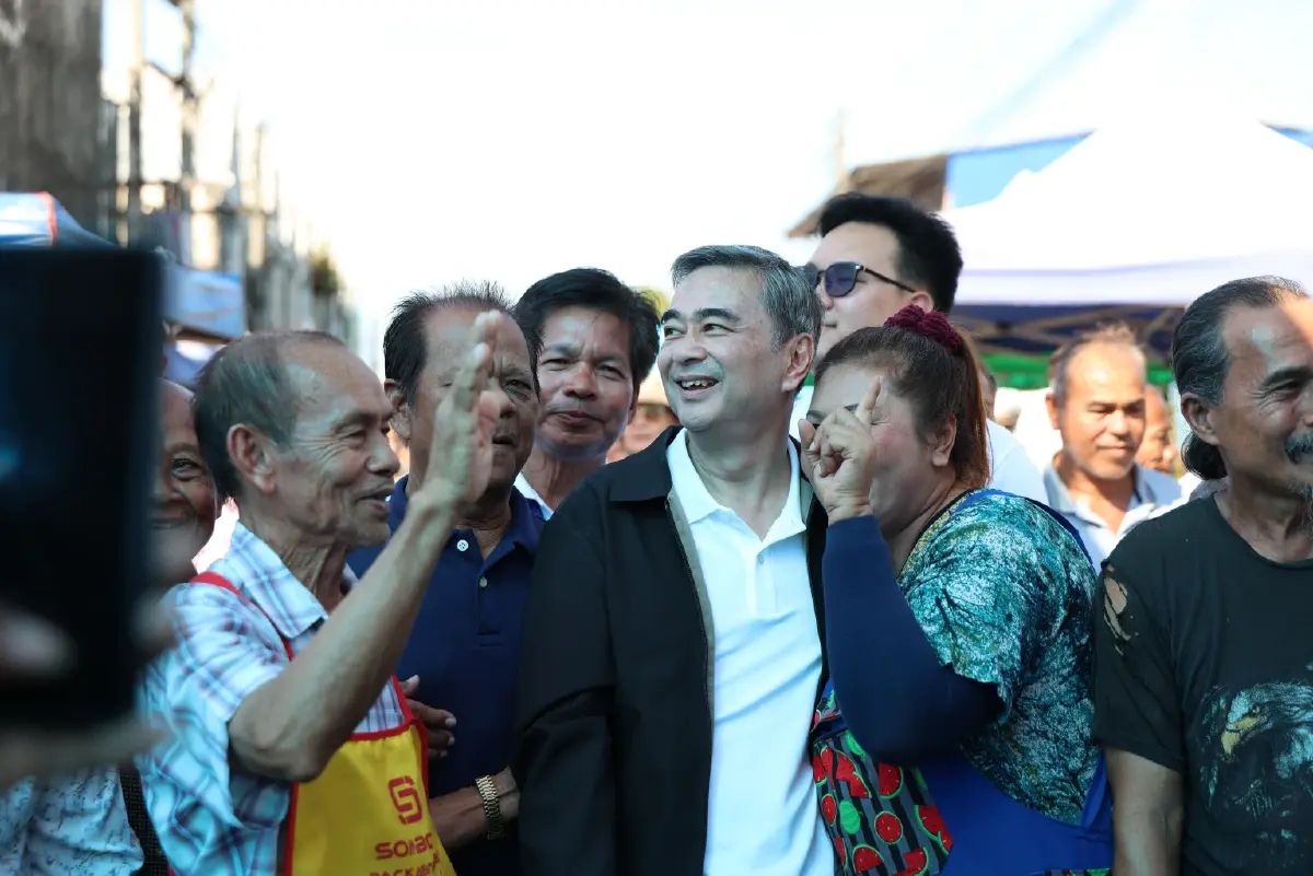 'อภิสิทธิ์' หาเสียงใต้ ดันเลือกตั้งสุจริต แก้ทุกปัญหาประเทศ