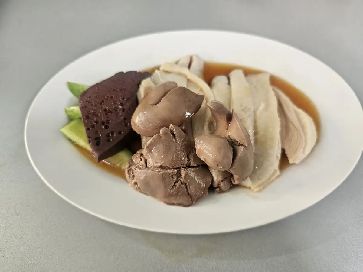 ‘โกวกอล์ฟ ข้าวมันไก่สิงคโปร์’ ข้าวนุ่ม หอม มัน 'น้ำจิ้มรสเด็ด'