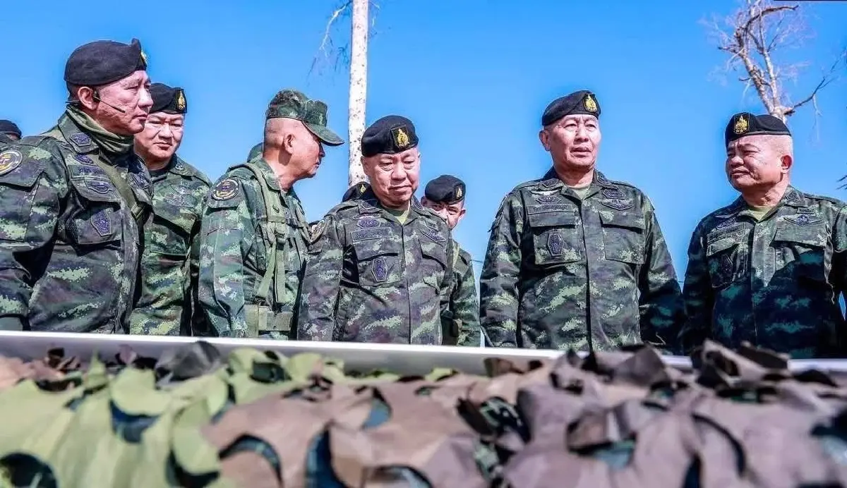 ผบ.ทบ. ลุยเนิน 225 สั่งฟื้นฟูยุทโธปกรณ์-ดูแลสวัสดิการกำลังพลเต็มที่