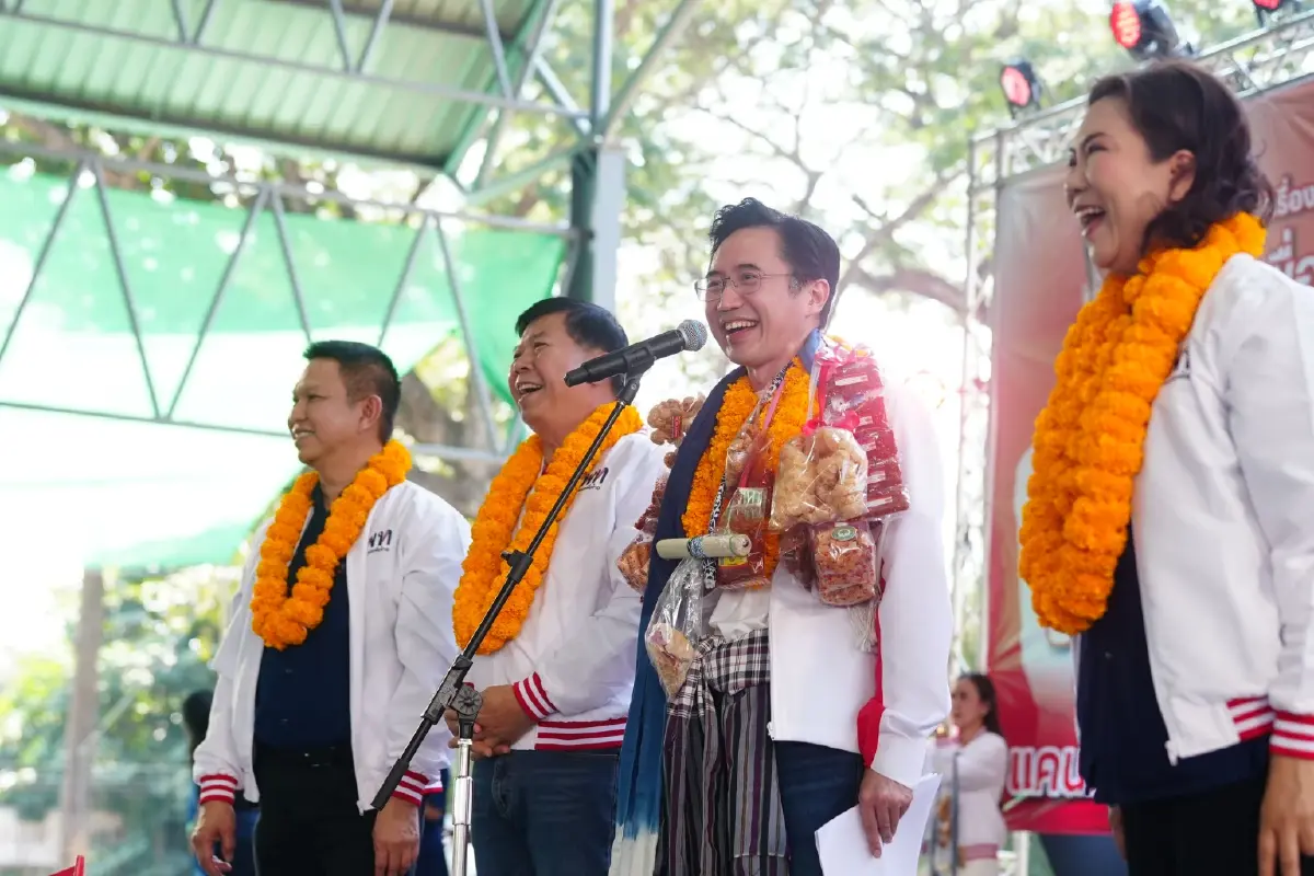 ‘เพื่อไทย’ ปราศรัยกวาด สส.เหนือ โต้ ‘ภท.’ งัดวาทกรรมขัดแย้ง