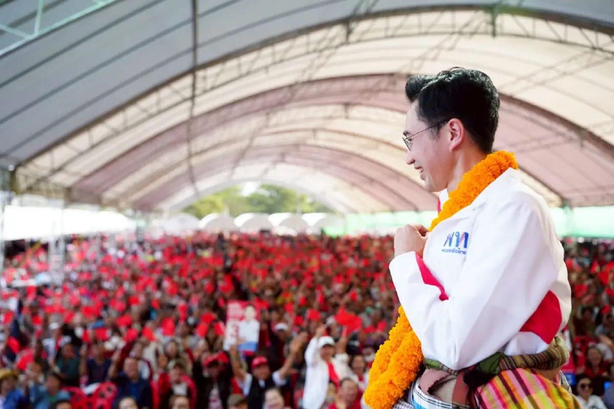 เวทีดีเบต ปั่นเรตติ้ง‘เชน’  พท.รุกอีสานแดง ชิงนำรัฐบาล