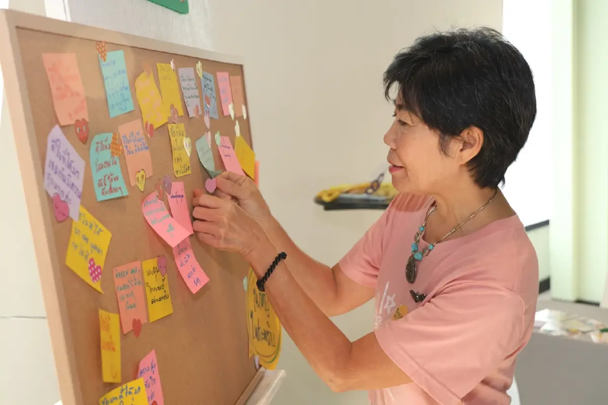 ความสุขที่เลือกแล้วของเนาวรัตน์ ยุกตะนันท์-อาม่าแต๋ว(หลานม่า) และอัษฎา พานิชกุล