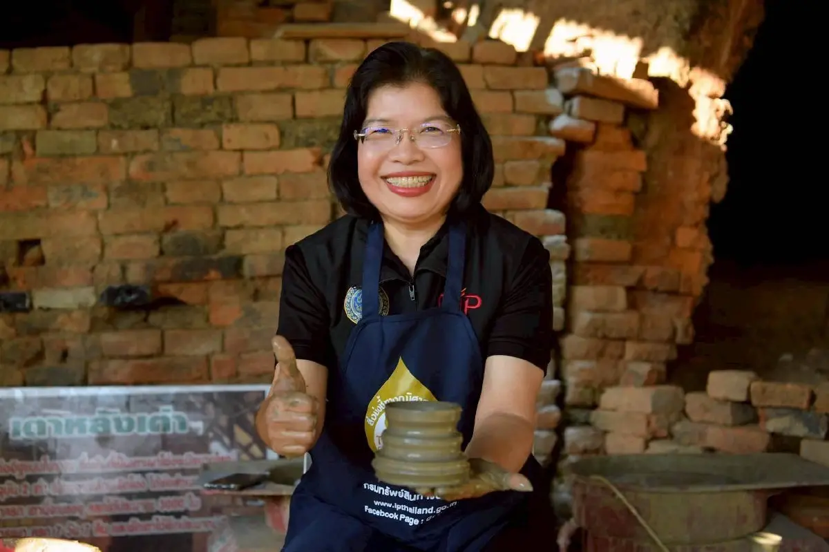 “เครื่องปั้นดินเผาเกาะเกร็ด” สินค้า GI สู่แลนด์มาร์คท่องเที่ยวเชิงวัฒนธรรม