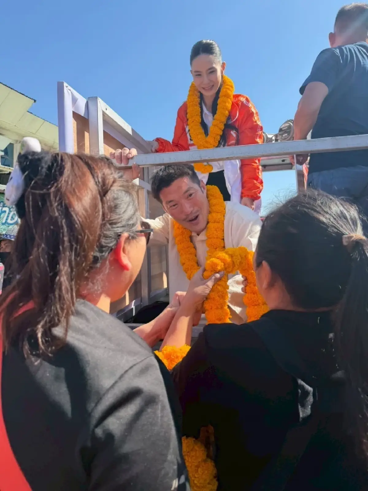 'ธนาธร' ย้ำจุดยืน ปชน.ไม่โหวต 'อนุทิน' นายกฯ ขอหยุดสร้างข่าวปลอม