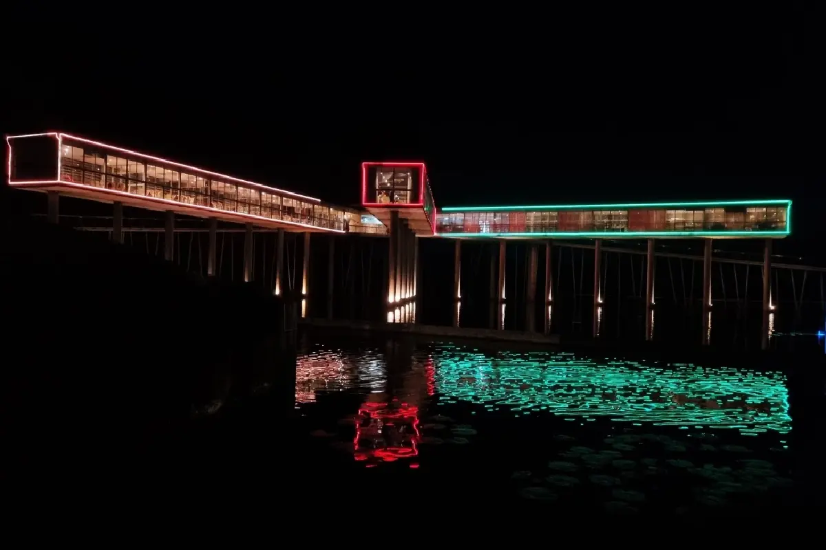 Mission For The Word ล้ำหน้า คิดนอกกรอบแบบแพศยา (PASAYA)