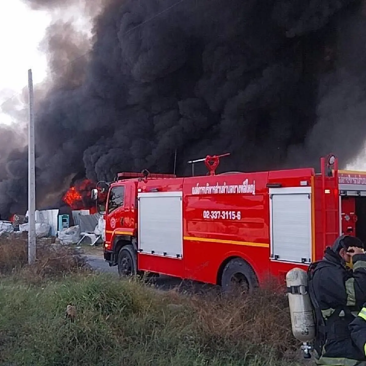 สมุทรปราการ ไฟไหม้อีกแล้ว ร้านรับซื้อของเก่า ซอยยิ่งเจริญ บางพลี