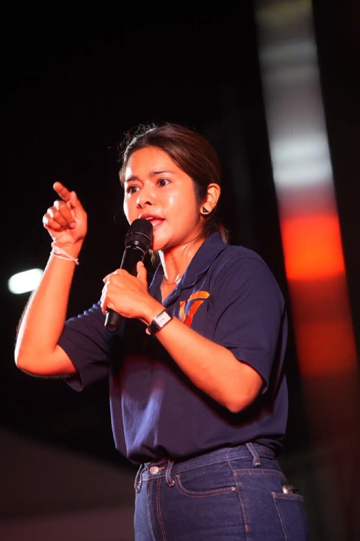 'ลิซ่า' ซัดอำนาจสกปรกเล่นงาน 'หมอสุภัทร' สกัด ปชน.โค้งสุดท้าย