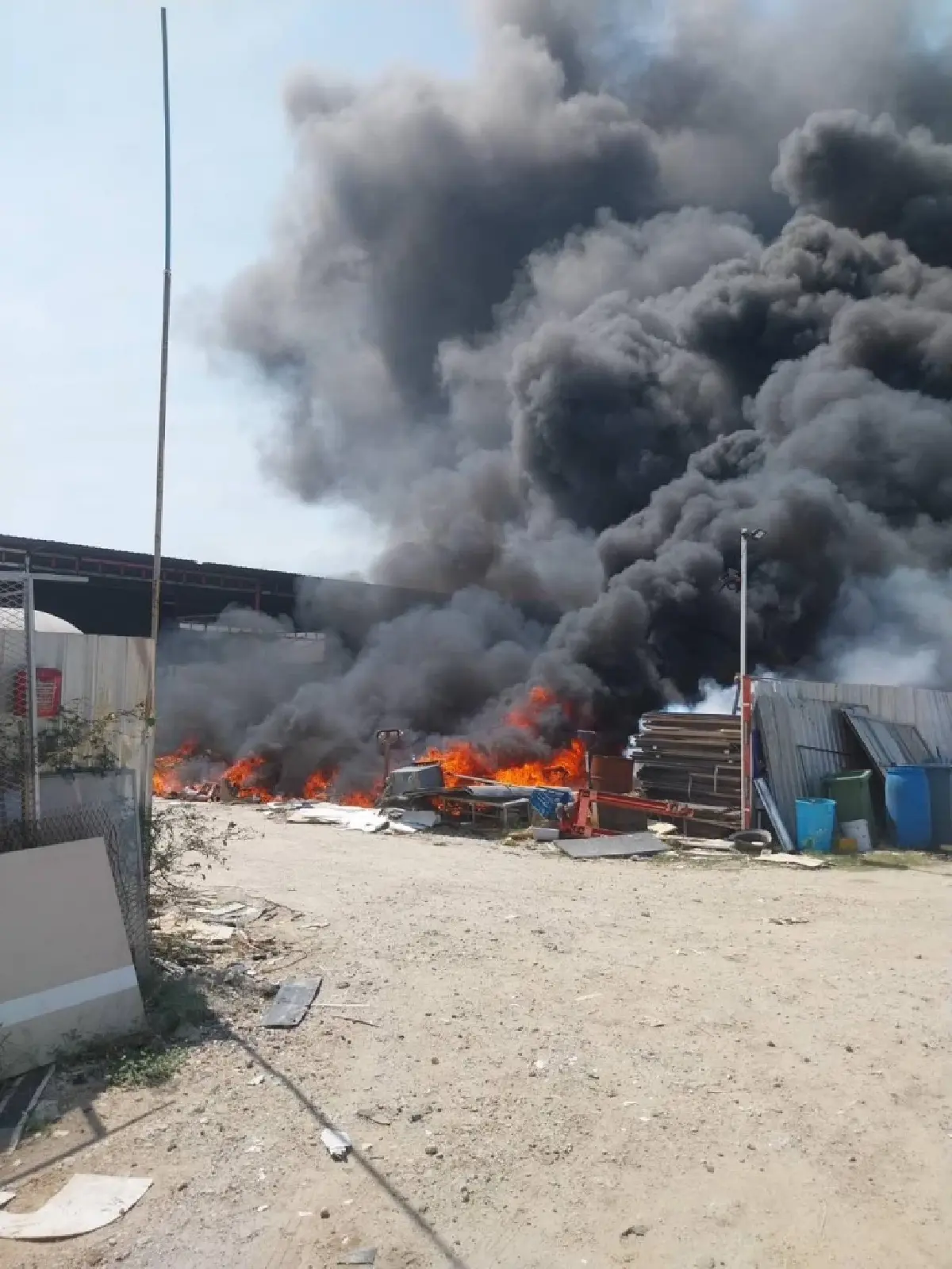 สมุทรปราการ ไฟไหม้อีกแล้ว ร้านรับซื้อของเก่า ซอยยิ่งเจริญ บางพลี