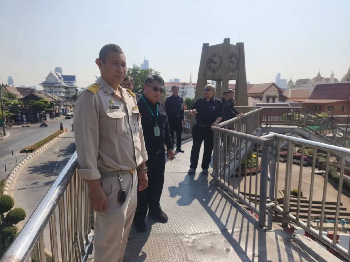 เช็กแล้ว! สะพานลอยศึกษานารีปลอดภัย ใช้งานปกติ หลังรถเฮี๊ยบชน