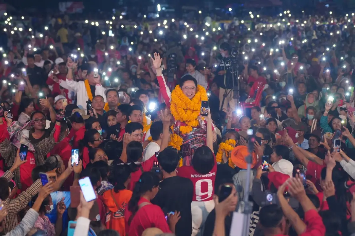 ‘ณัฐวุฒิ’ ฟาด ‘สรัสนันท์’ ซบ ภท. ปลุกคนขอนแก่นสั่งสอนกา ‘เพื่อไทย’