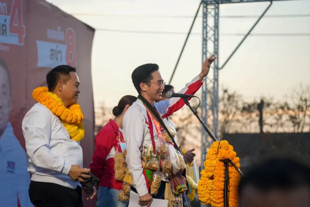 ‘เพื่อไทย‘ ปราศรัย ’แม่จัน จ.เชียงราย‘ โต้ ‘อนุทิน’  รัฐบาลหนูทดลอง