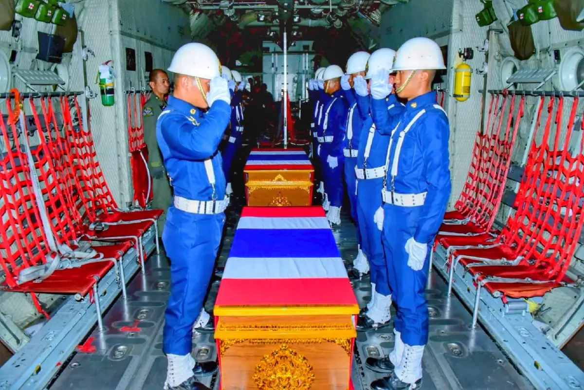 รับร่าง 2 นักบิน AT-6TH สมเกียรติ สั่งปูนบำเหน็จ 7 ขั้น - ขอพระราชทานยศสูงขึ้น