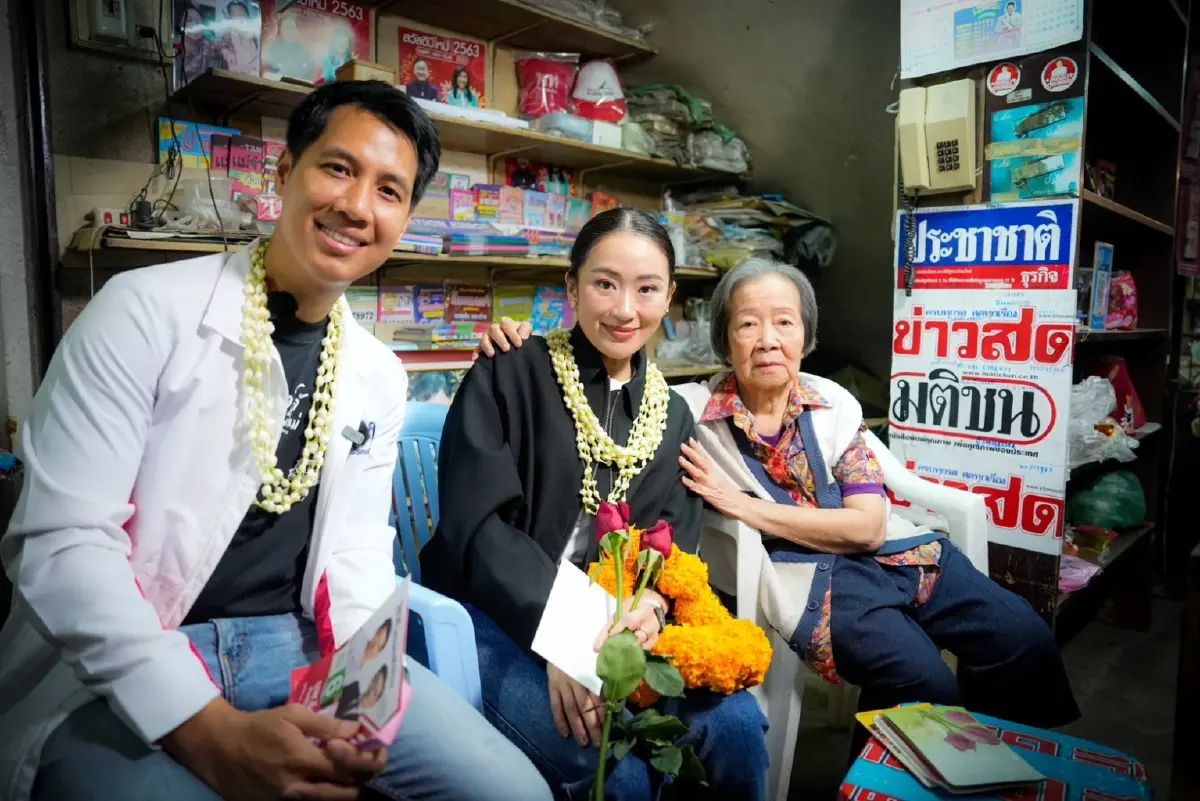'แพทองธาร' ลุยหาเสียงกาดหลวง เจ้าตัวบอก อบอุ่นที่ได้กลับมา