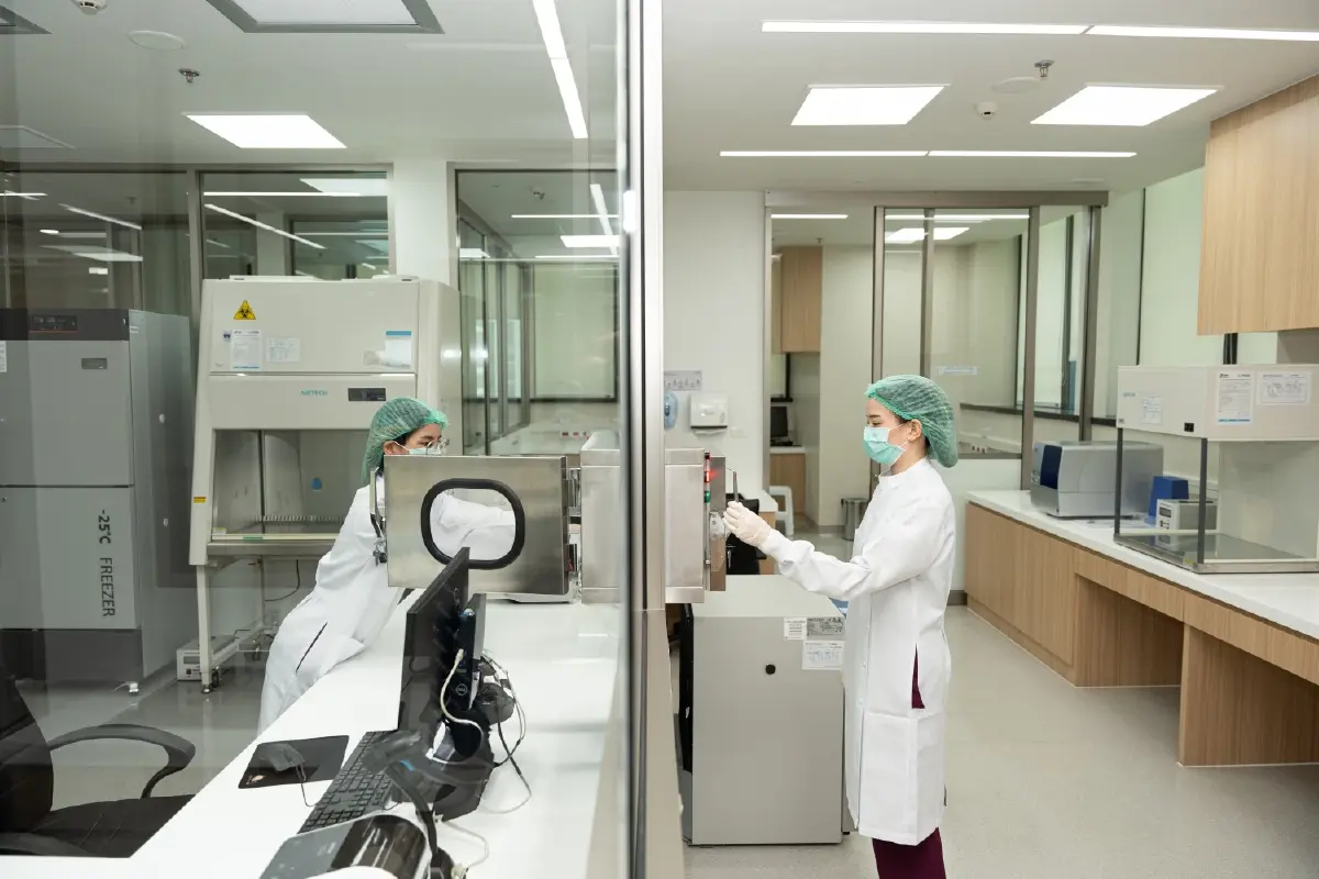 เมดพาร์ค 'เปิดห้องปฏิบัติการจีโนมิกส์' รักษามะเร็งแบบมุ่งเป้า