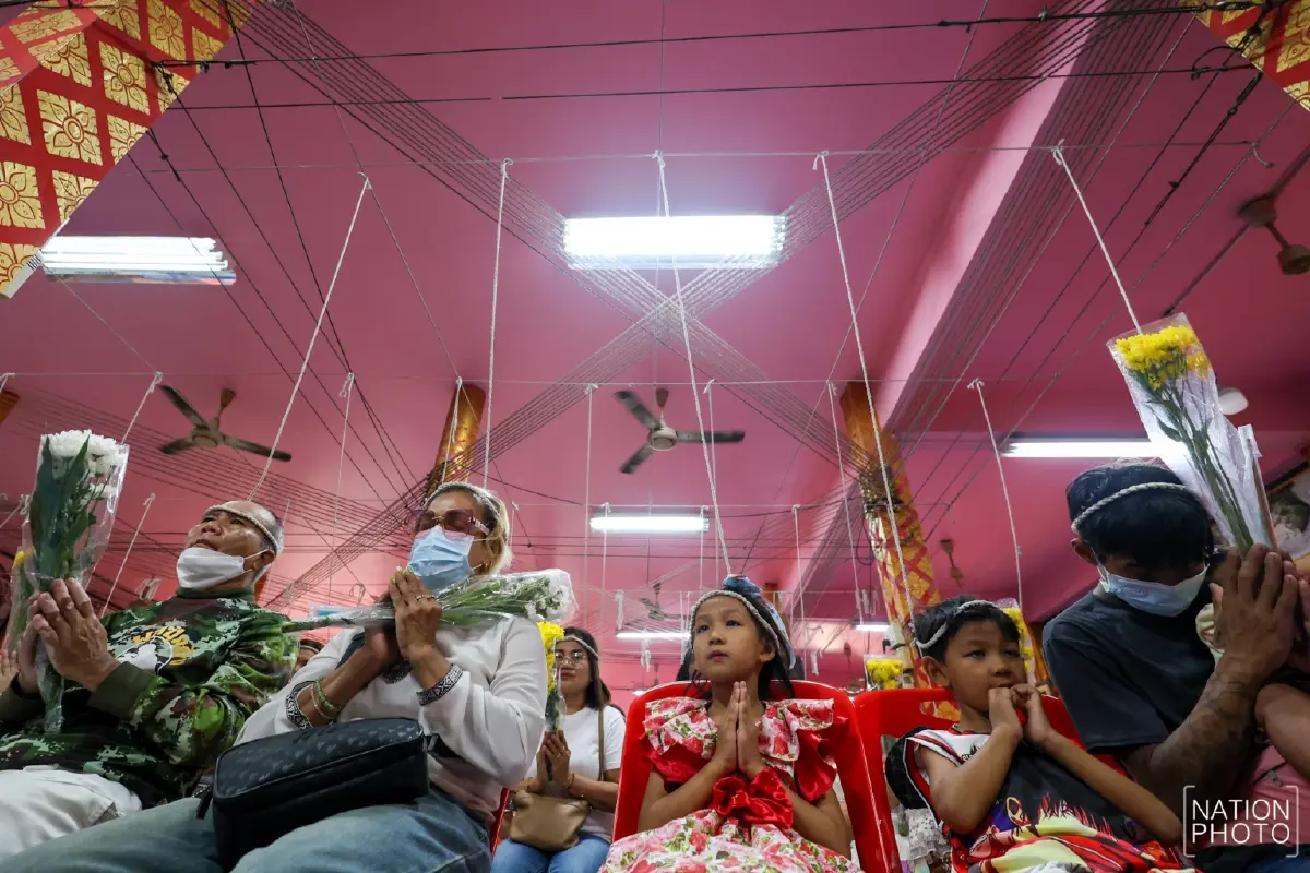 ปีใหม่ 2569 แห่แก้เคล็ด นอนโลงศพ ตายแล้วเกิดใหม่ ล้างซวย เสริมดวง