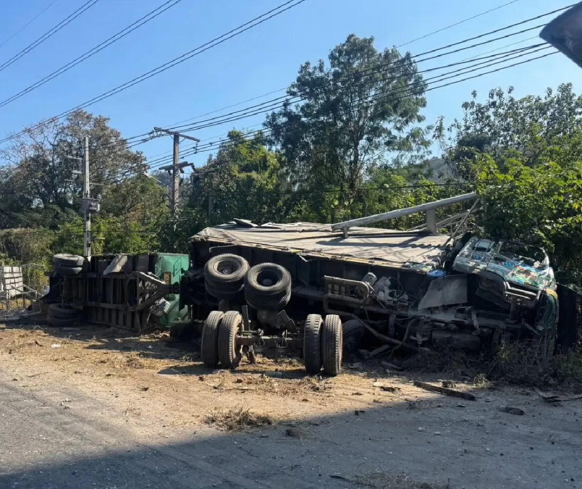 เลี่ยงเลย! ปิดถนนมิตรภาพ ขาเข้า กรุงเทพ กู้ซากรถพ่วง คาดรถติดสะสม