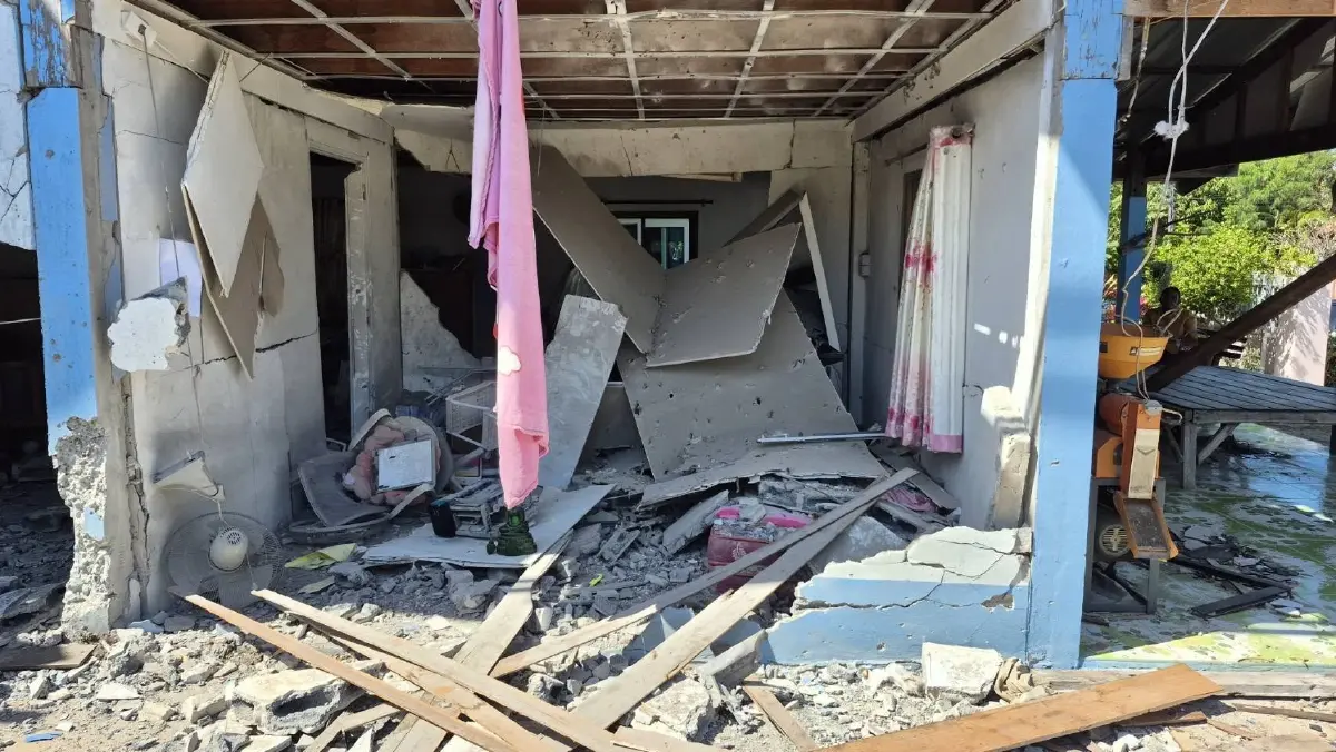 บ้านเรือนพัง 247 หลัง ศรีสะเกษโดนกัมพูชาถล่ม สำรวจเหตุปะทะชายแดน