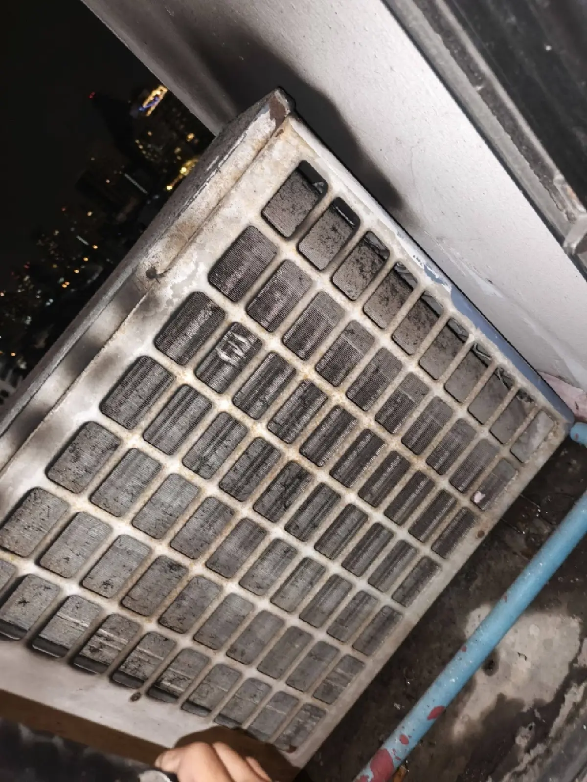 ระทึกกลางกรุง ไฟไหม้ตึกสูง เขตราชเทวี กู้ภัยเข้าดับเพลิงวุ่น